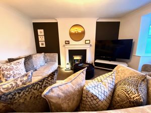 Lounge- click for photo gallery